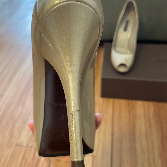 Louis Vuitton Heels - Picture 7 of 15